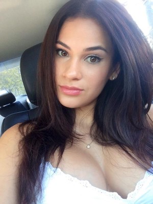 Vanessa Veracruz Photo #184