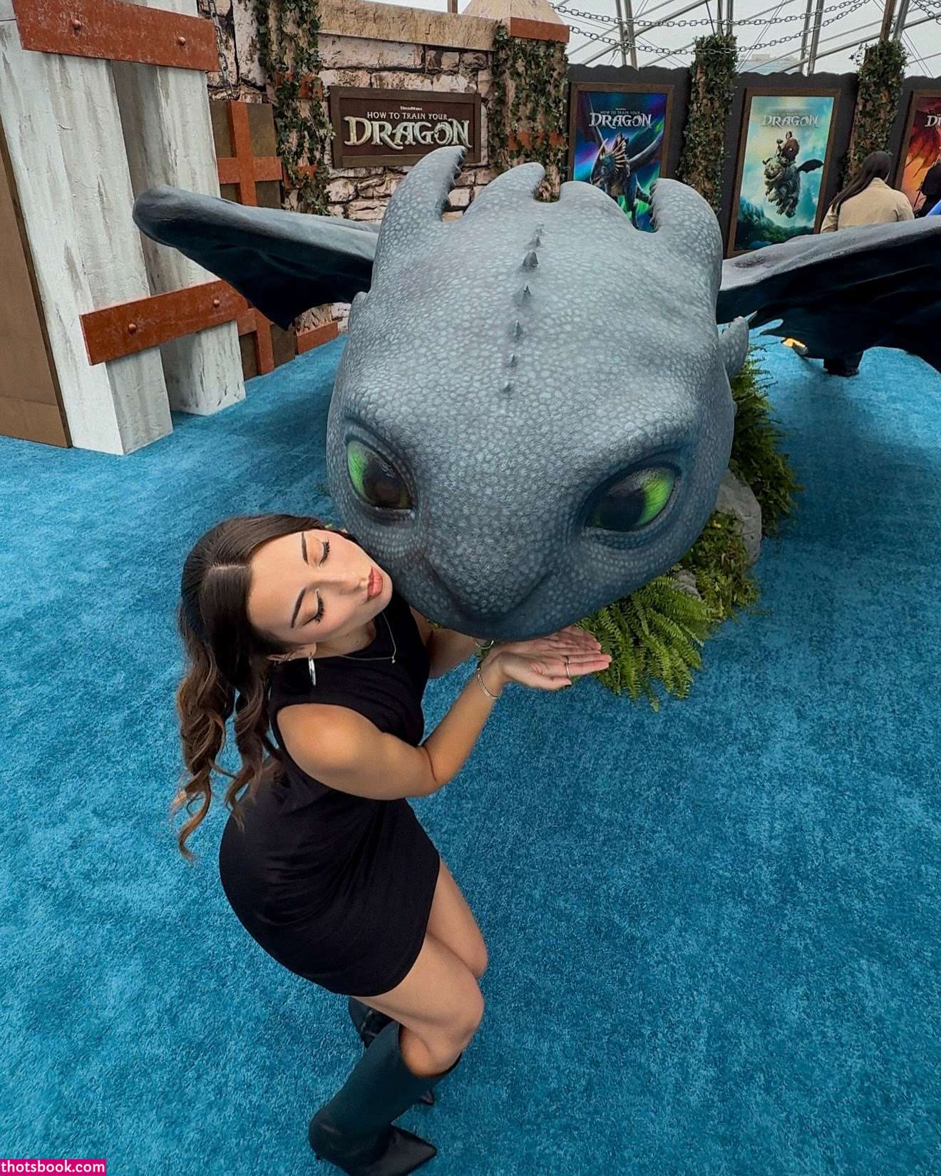 Lea Martinez Photo #111