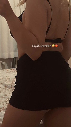 Elif Karaarslan Photo #3