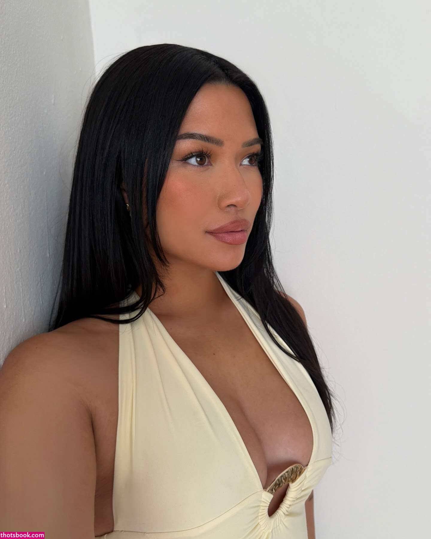 Julia Kelly Photo #37