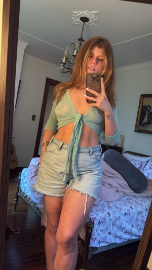 Mimosamantha Photo #22