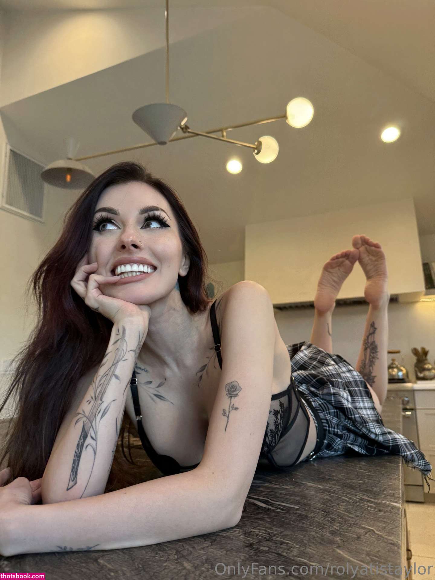 Rolyatistaylor Photo #690