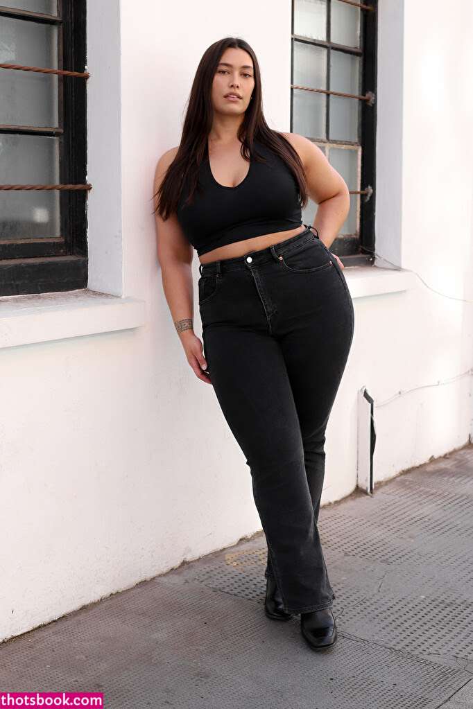 Isabellamoore Photo #15