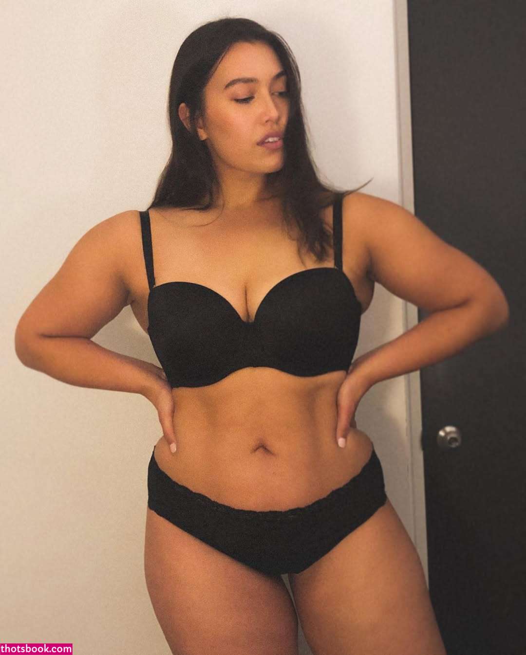 Isabellamoore Photo #41