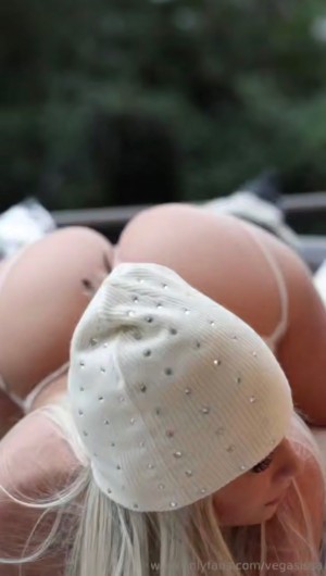 Issa Vegas Photo #149