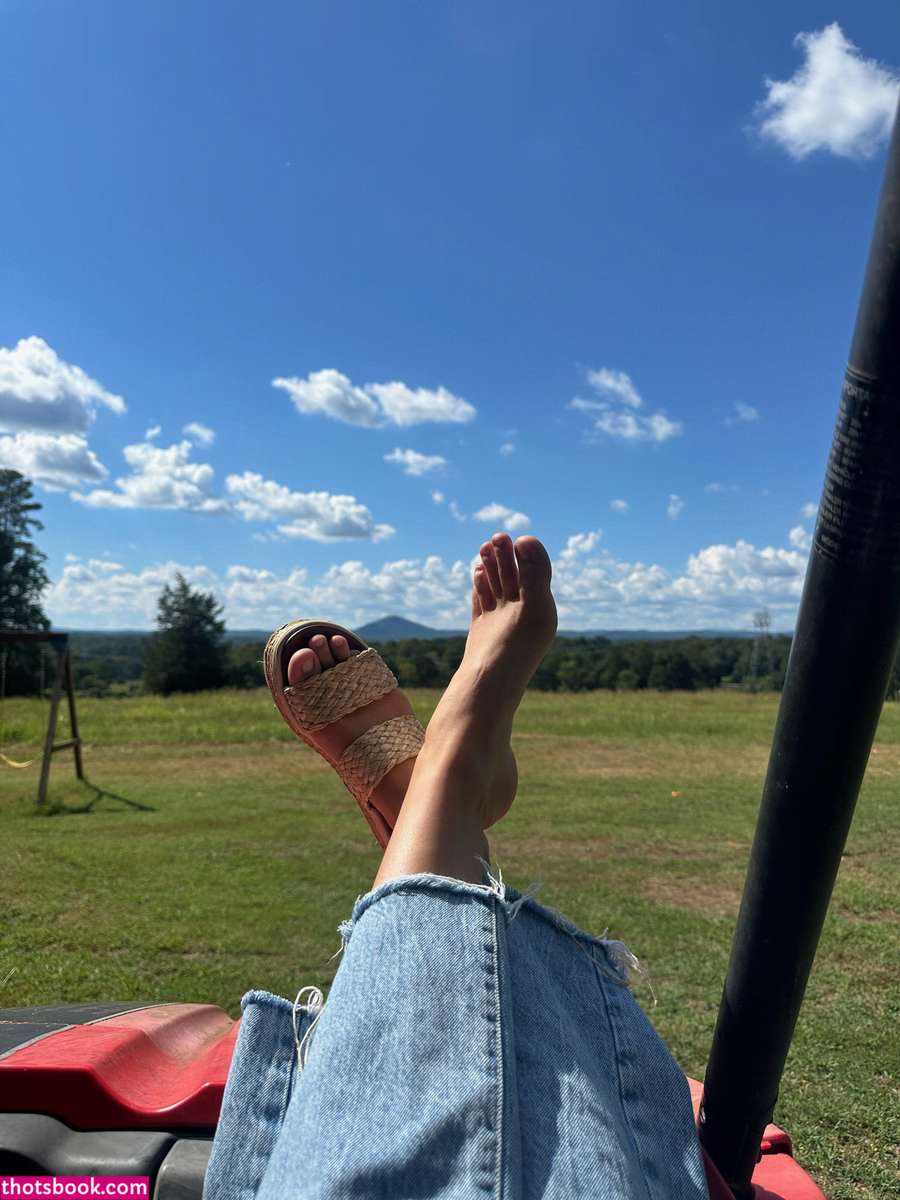 Alison Mitcham Photo #39