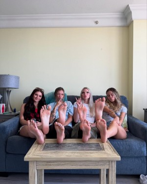 Alison Mitcham Photo #44