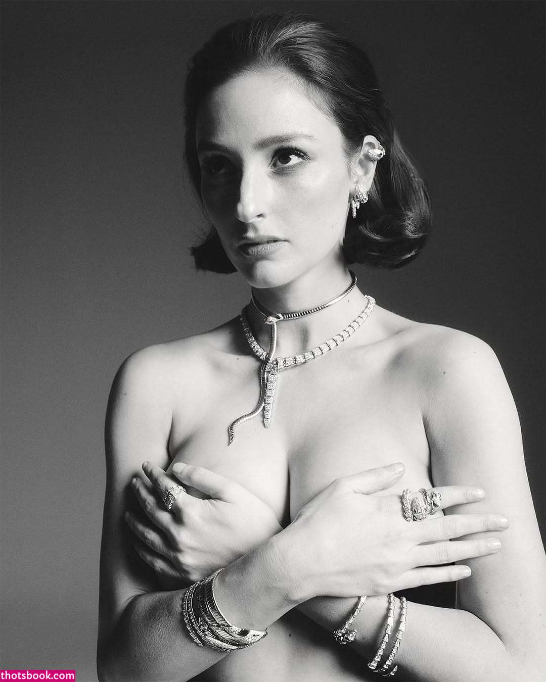 Banks Photo #39