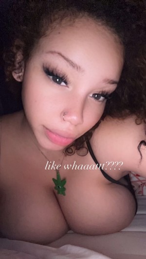 dahliagoth420 Photo #38