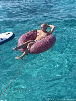 Emilybrookeuk Photo #40