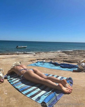 hannahlilyroberts Photo #25