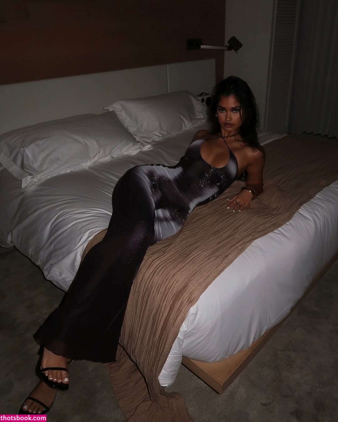 Naaz Torbati Photo #40