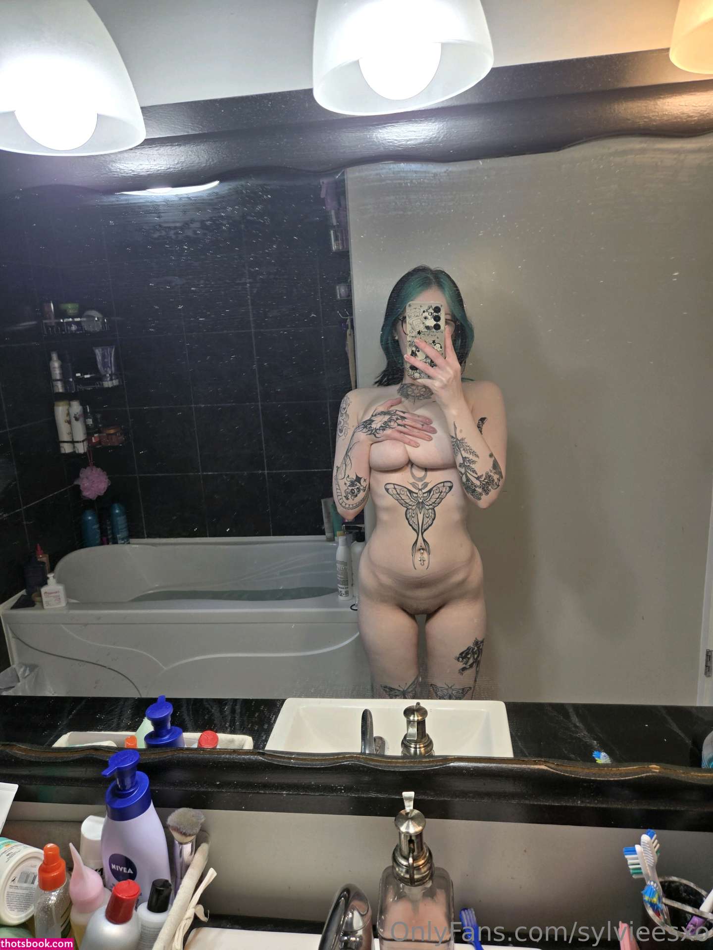 sylvieexo Photo #116