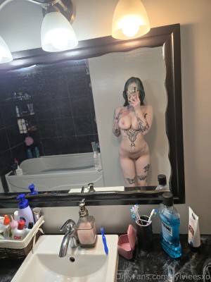 sylvieexo Photo #118