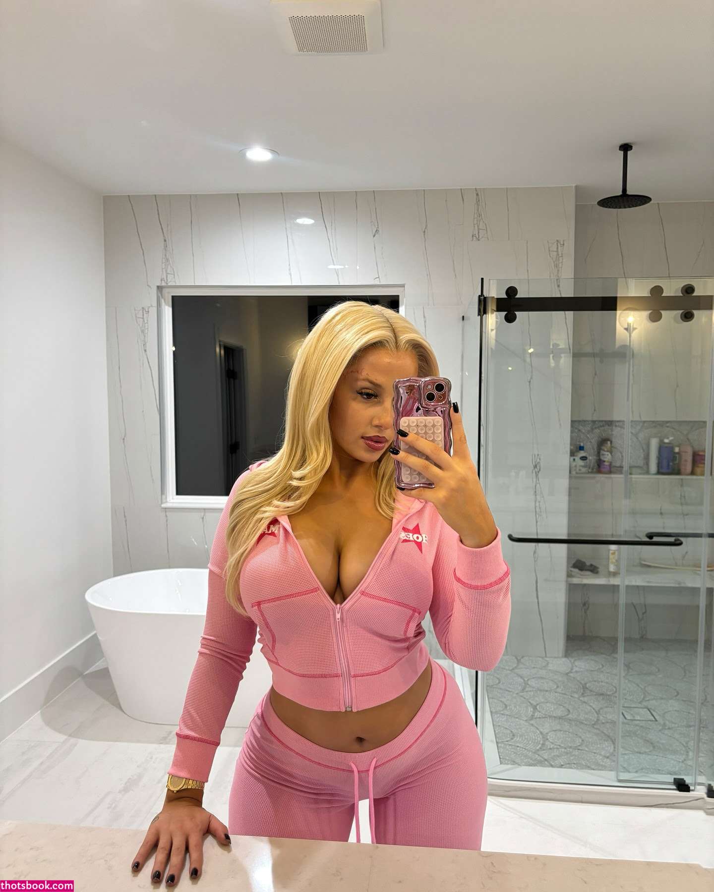 amelaomore Photo #84