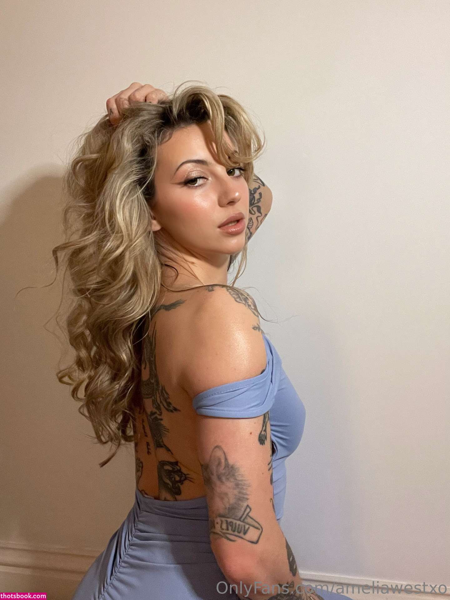 Amelia West Photo #5