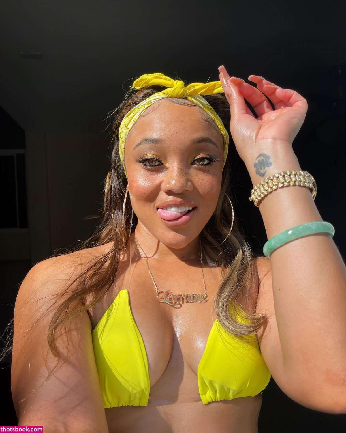 Lorraine Sd Photo #7