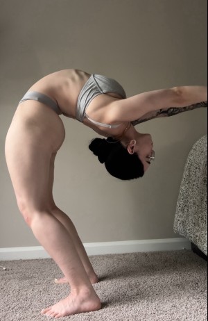 amberthevalkyrie Photo #2