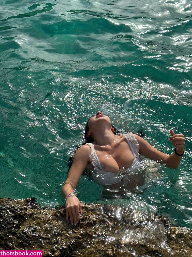 Dominique Arrona Photo #8