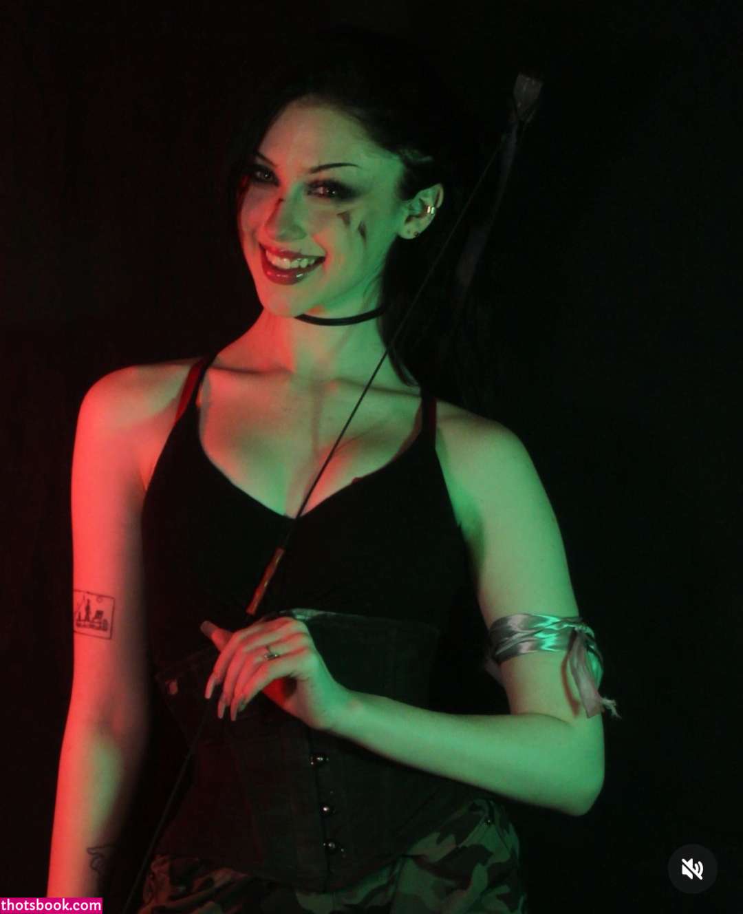 Valiantf0x Photo #17