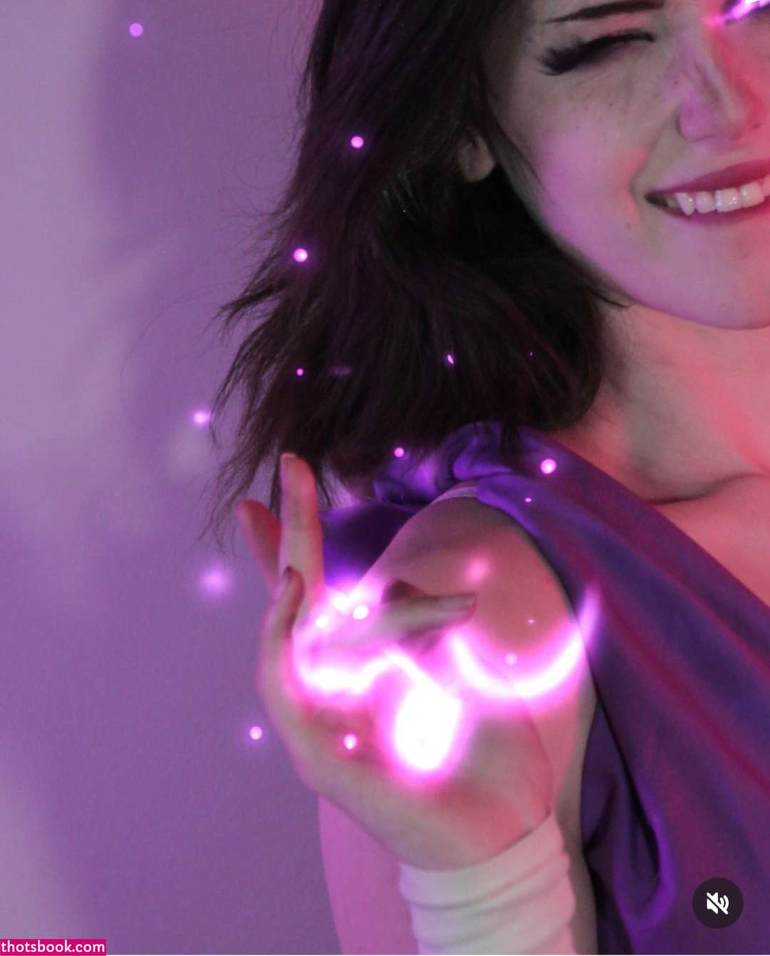 Valiantf0x Photo #34