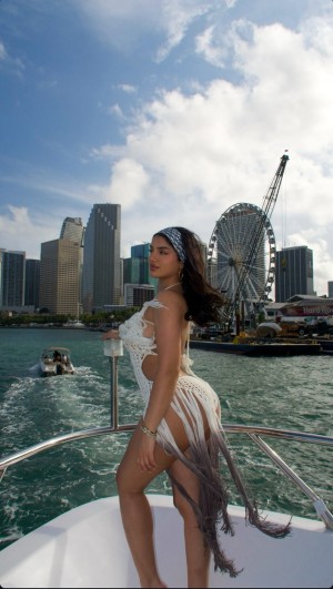 Alishbasheikh Photo #181