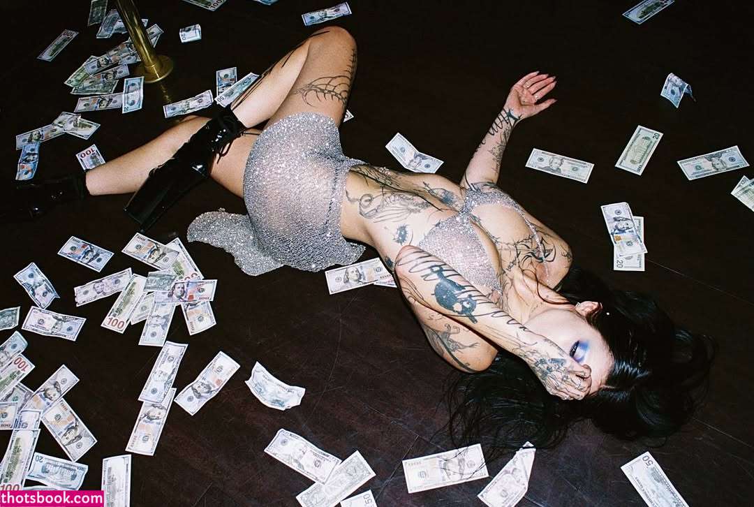 Deathbyromy Photo #6