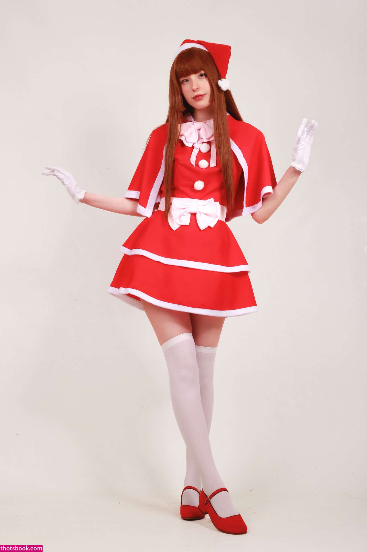 Kiki Glitter Photo #9