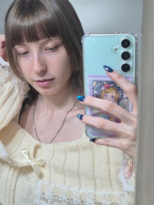 Kiki Glitter Photo #34