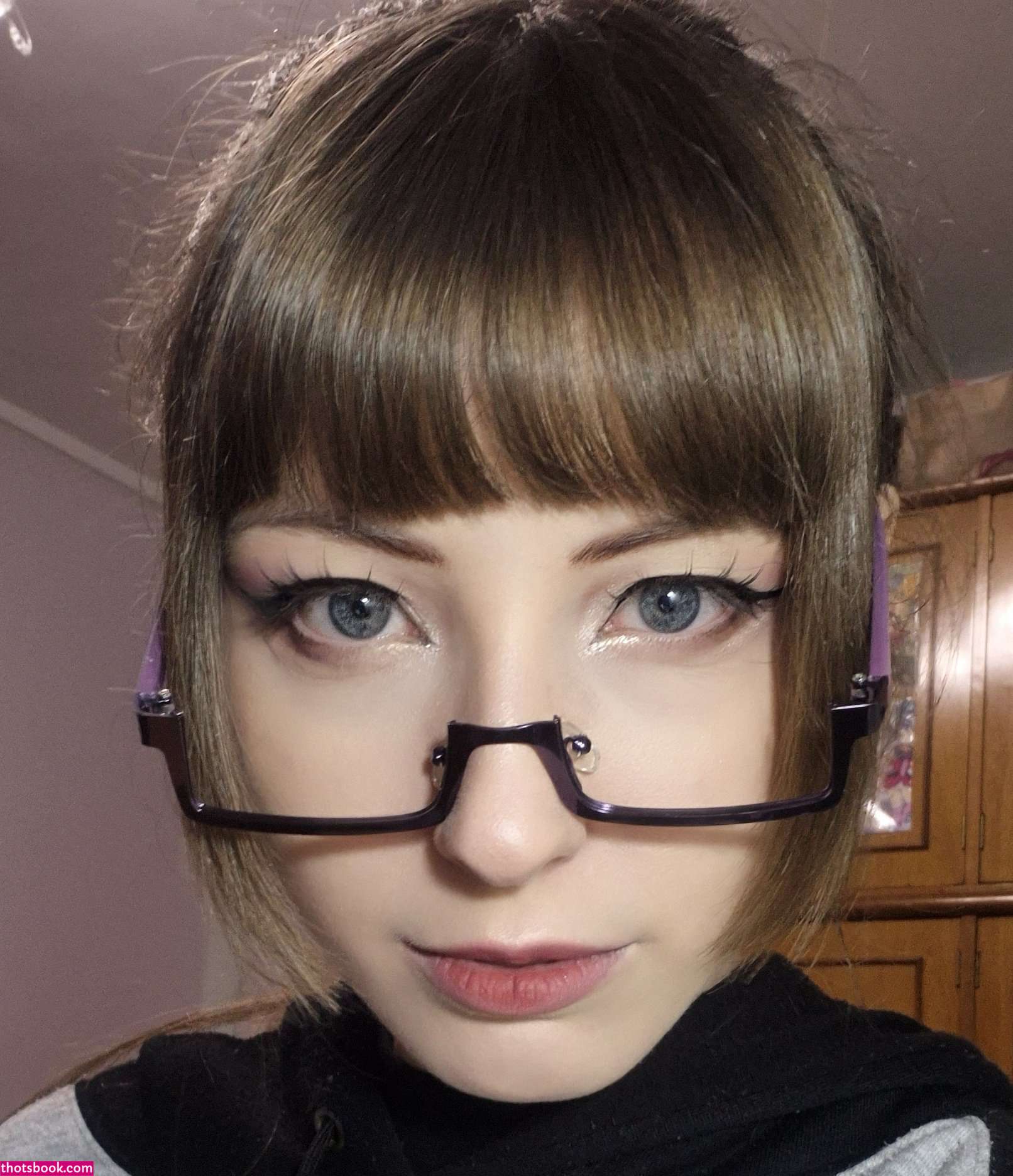 Kiki Glitter Photo #44