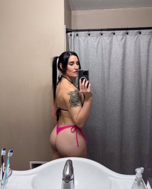 Lesley Cusumano Photo #23