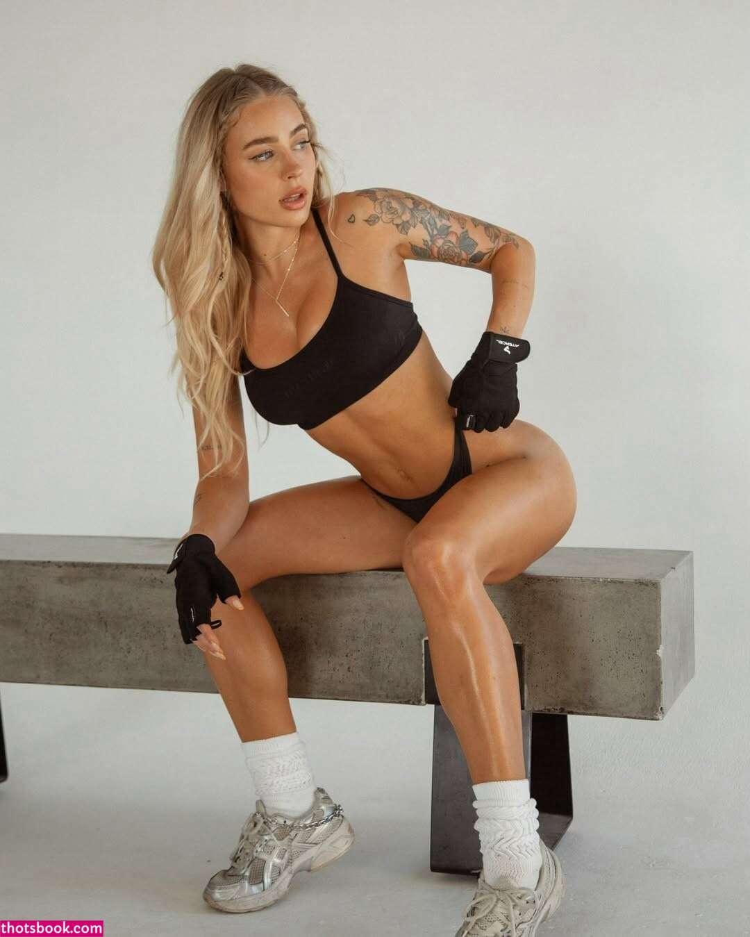 Leslie Golden Photo #19