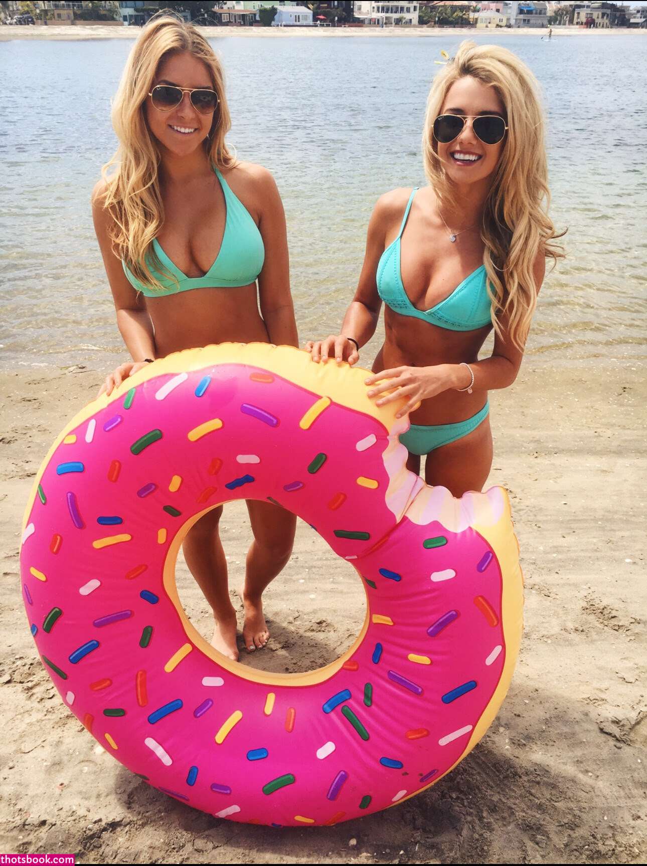 Lindsay Brewer Photo #21