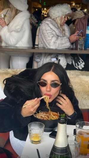 Riley Murray Photo #245