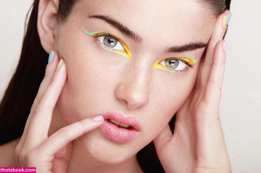 Sara Moratilla Photo #3