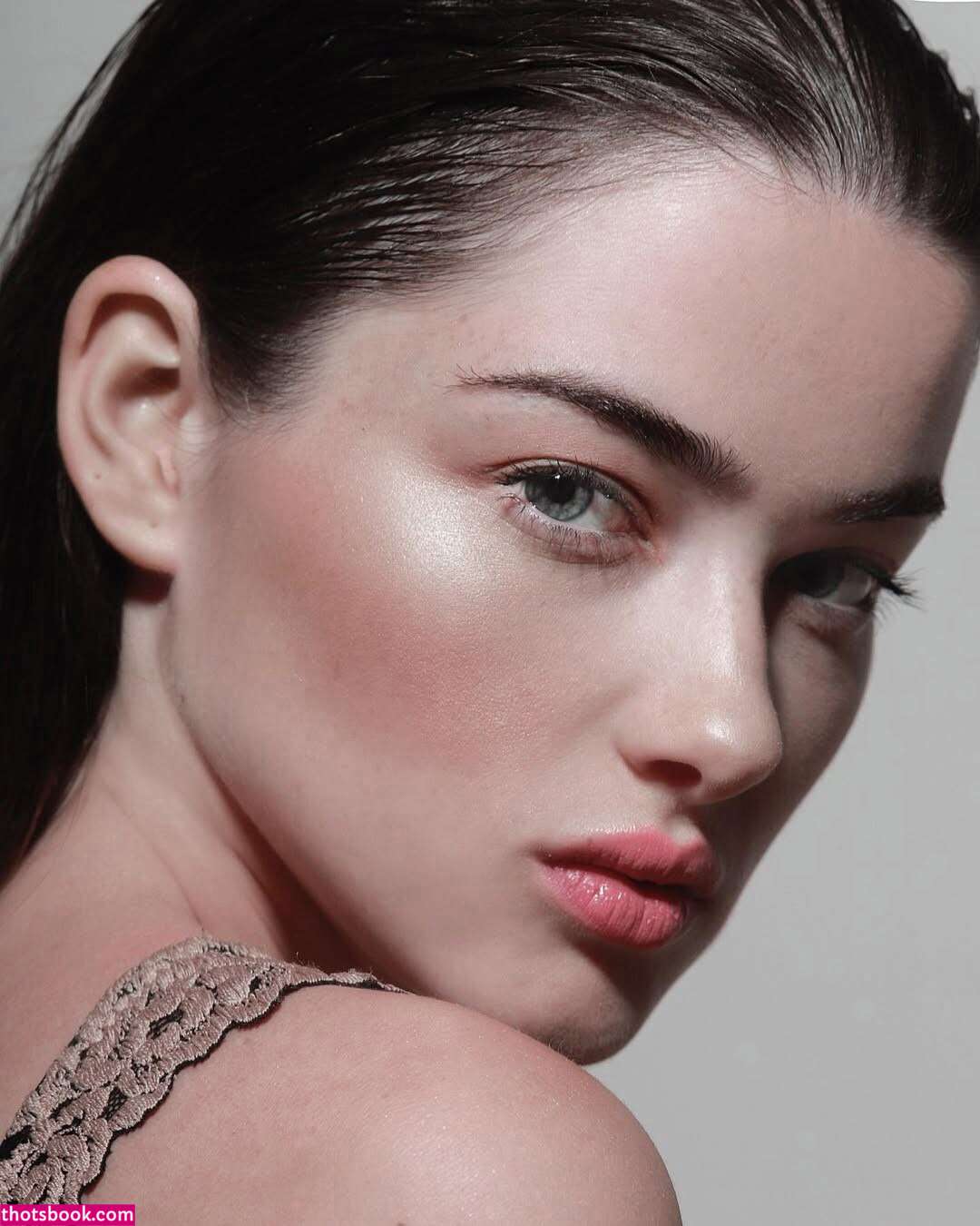 Sara Moratilla Photo #6