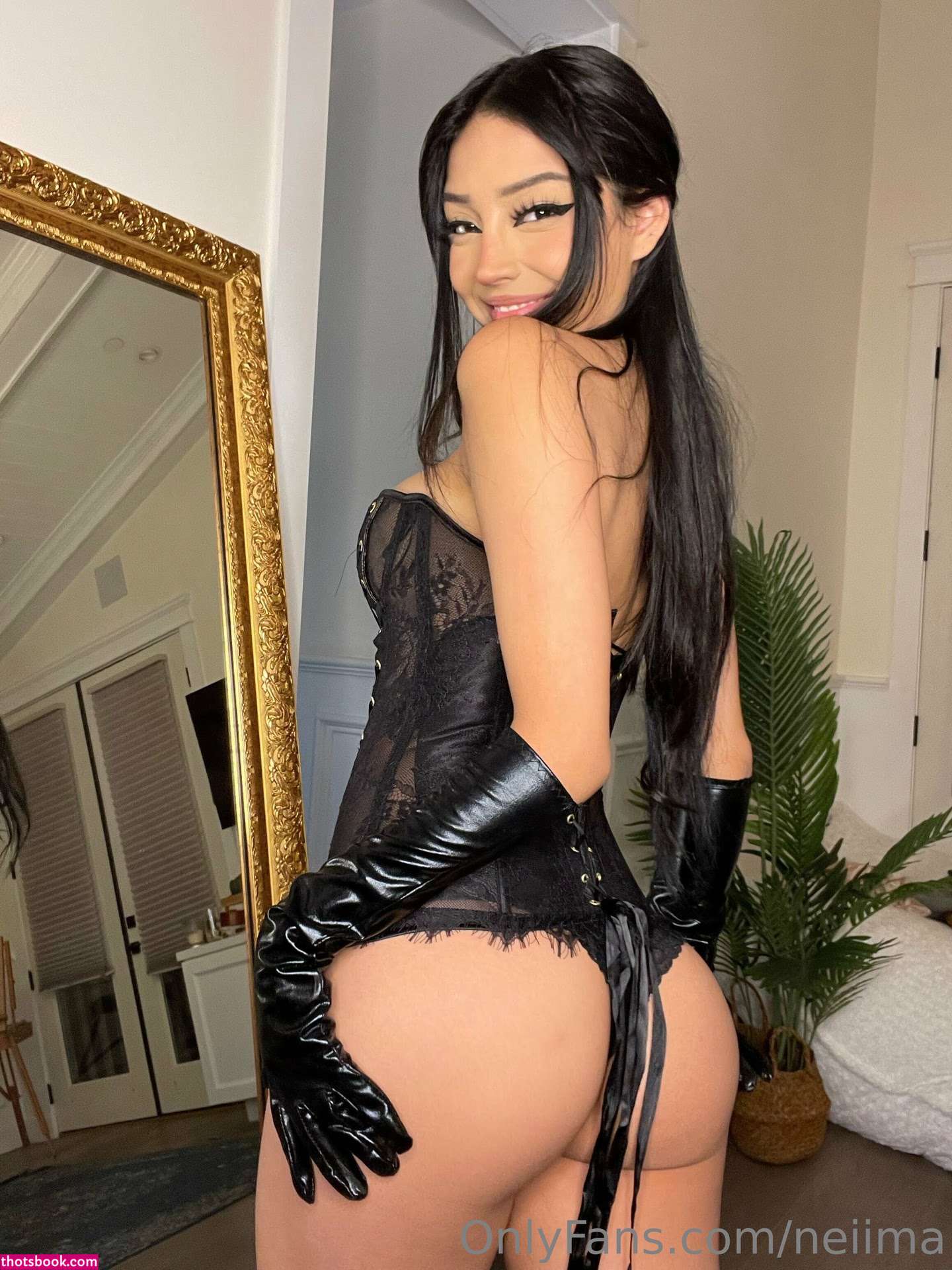 Mia Amador Photo #191