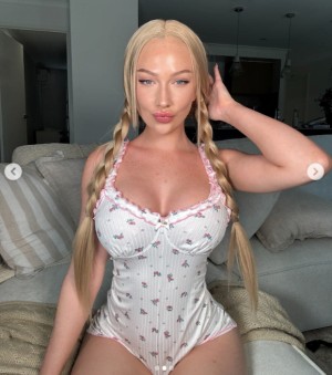 Ambergoeswildvip Photo #119