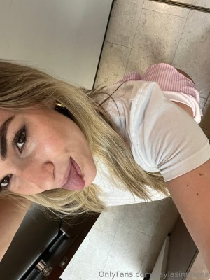 Kayla Simmons Photo #372