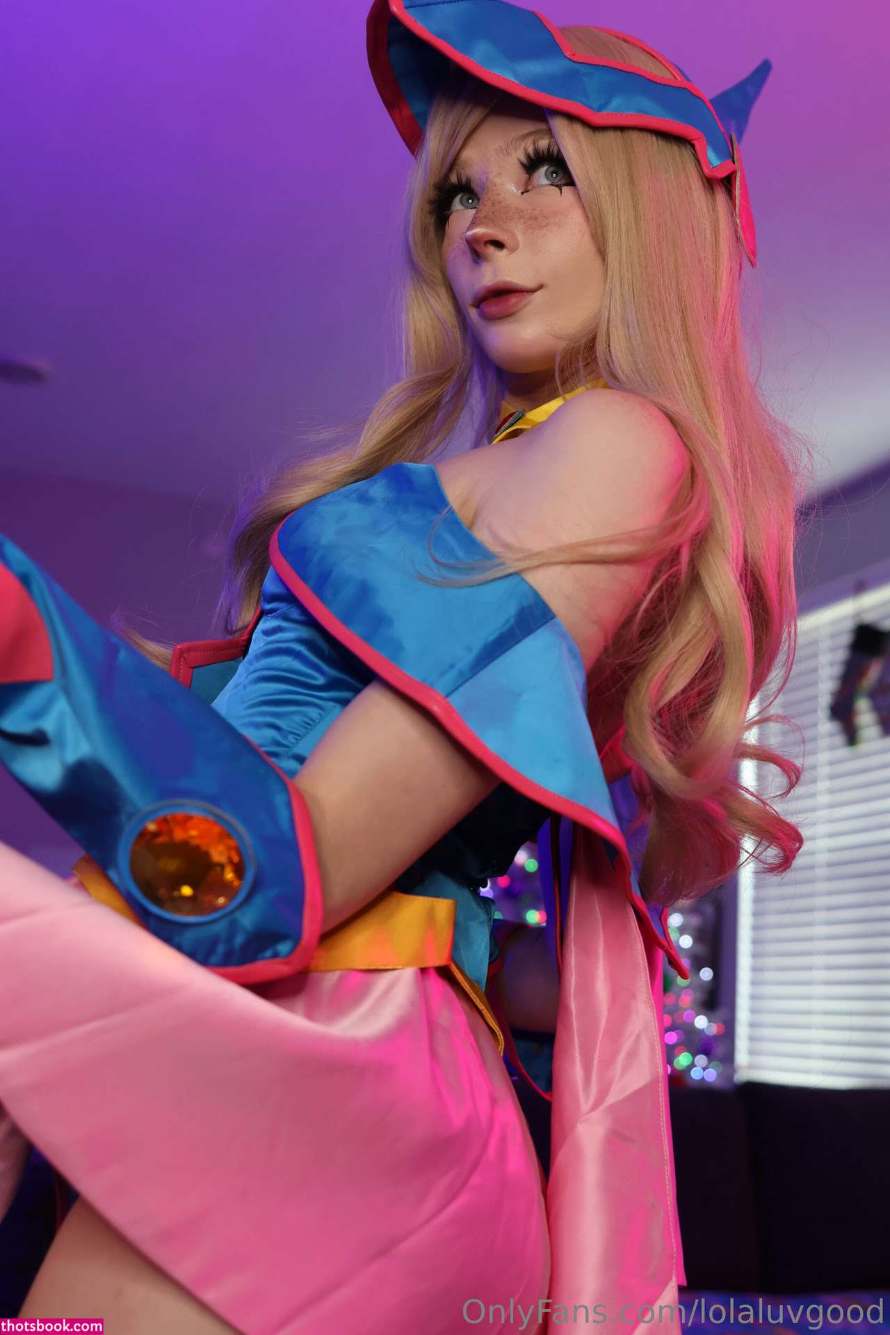 Lolalovegood Photo #20