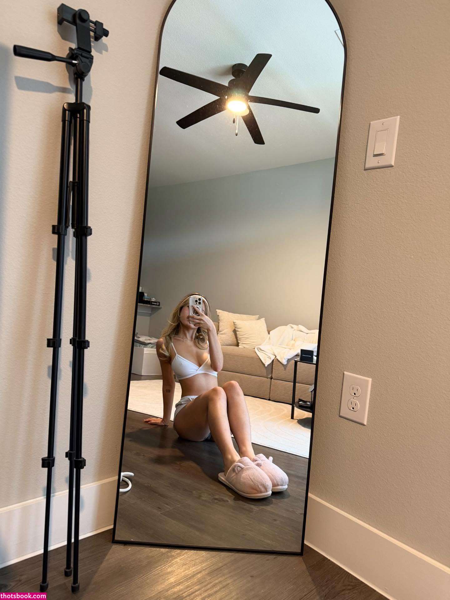 Celia Tran Photo #22