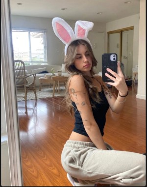 Eva Cudmore Photo #20