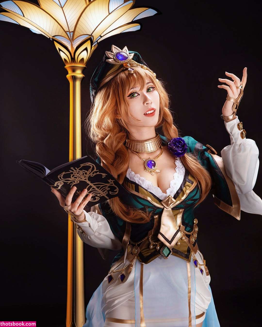 Larissa Rochefort Photo #6