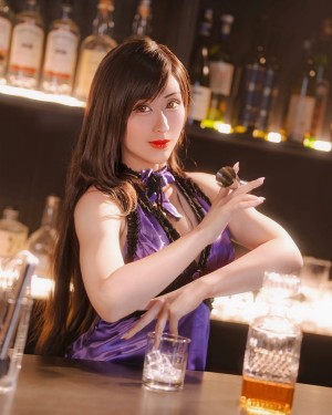 Larissa Rochefort Photo #28