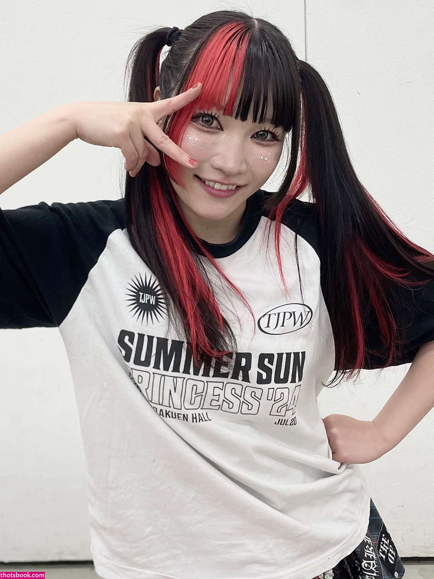 Maki Itoh Photo #115