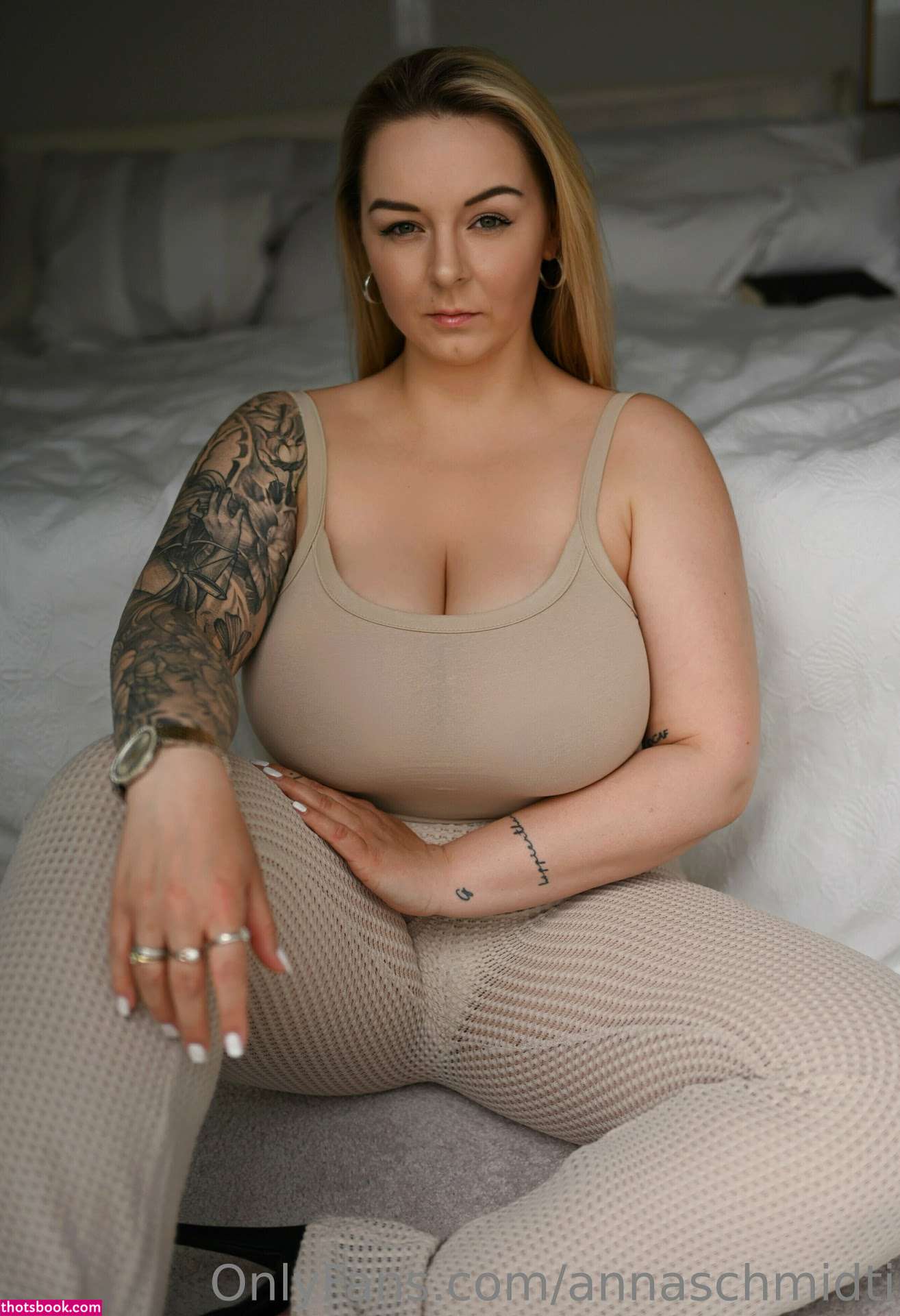 Anna Schmidt Photo #5