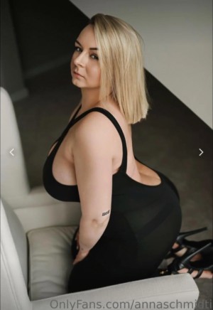 Anna Schmidt Photo #2