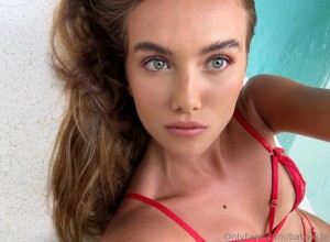 Claire Molin Photo #48