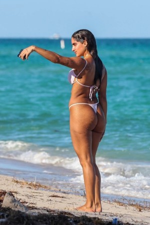 Isabella Ladera Photo #5