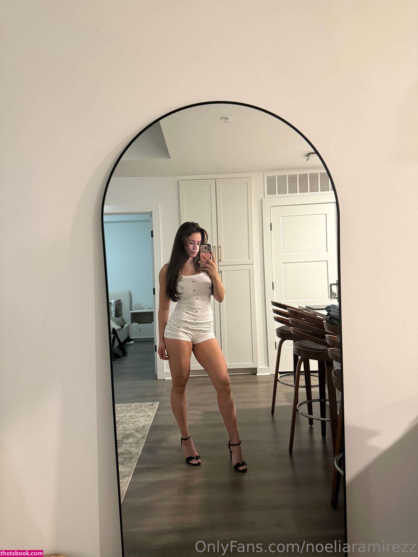 Noelia Ramirez Photo #4